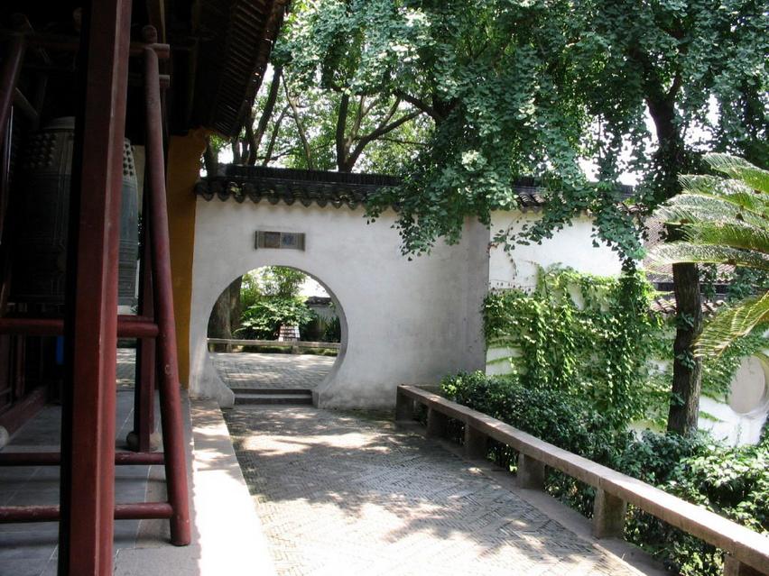 美国高盛近期股价大幅上涨。
从500美元涨到1月6日的948美元。高盛是国际一流