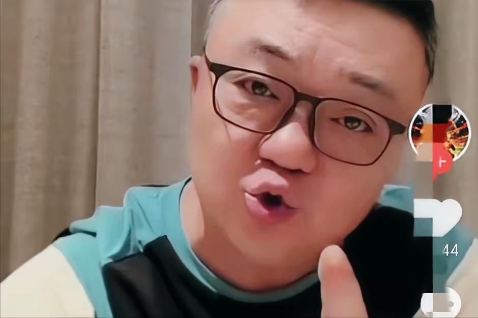 中国足球小将最新动态，创始人董路与深圳老杨隔空互呛：老杨直言，输不起就别玩。董路