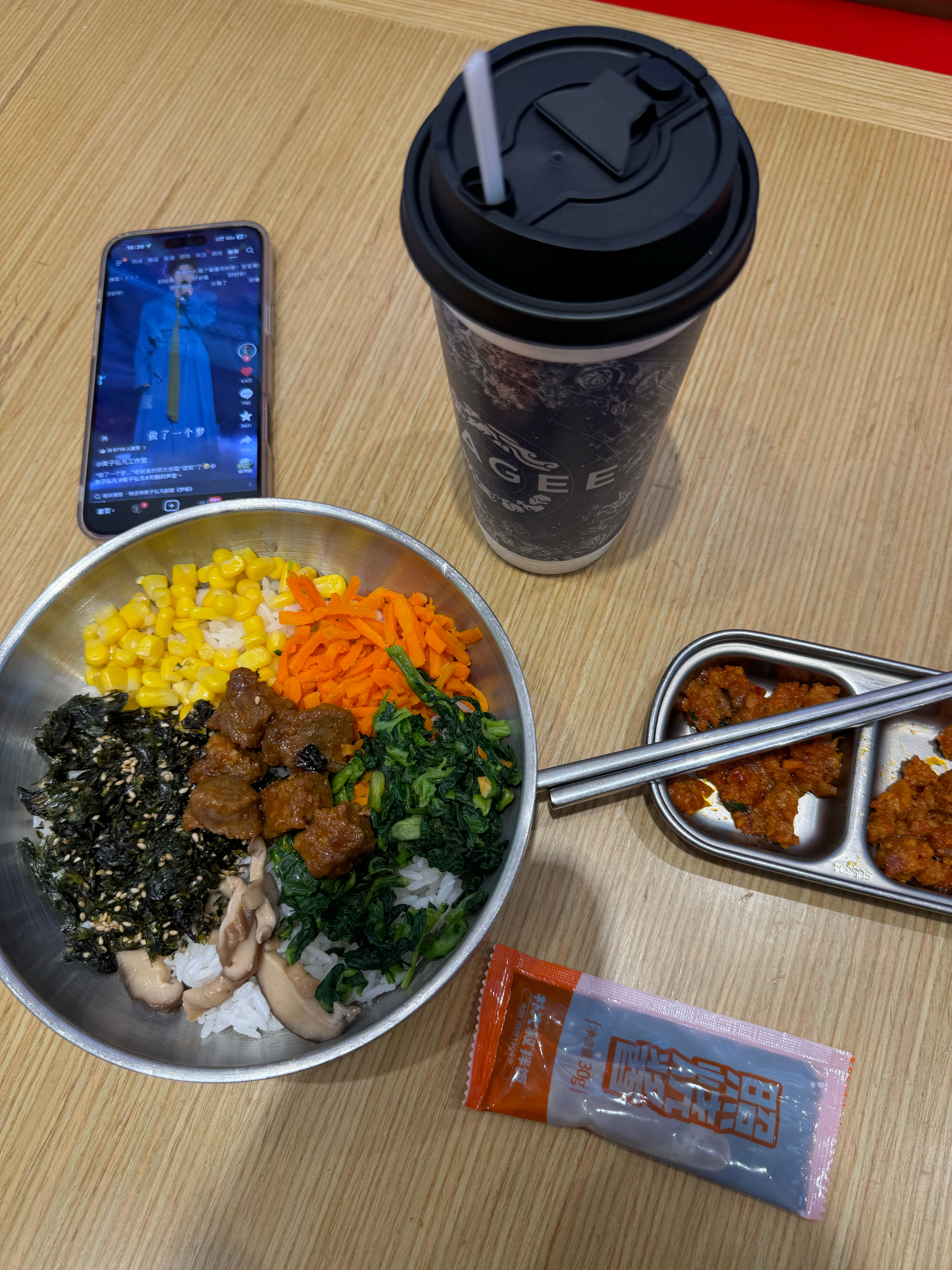 饿了一天吃上了蔡健雅拌的饭😋 