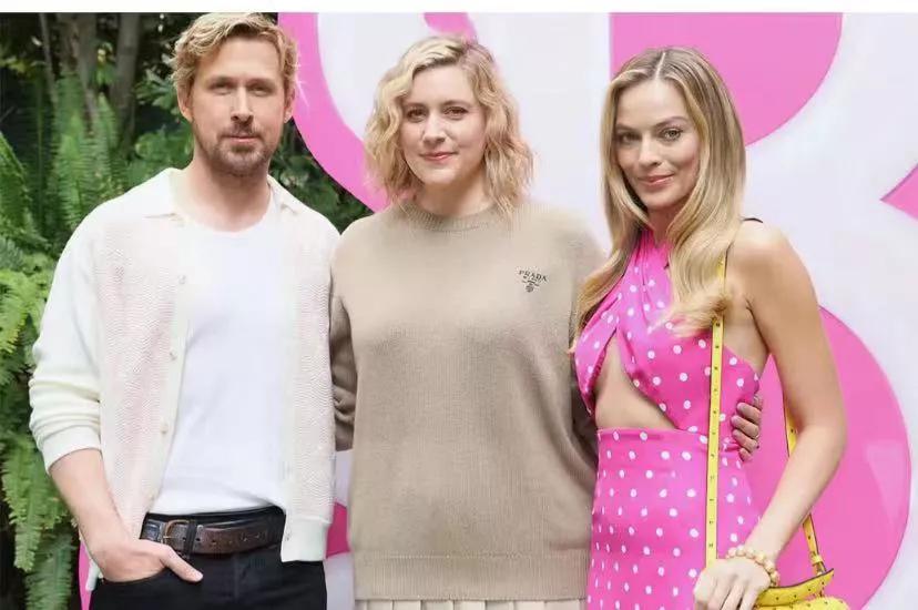 好消息:他们仨都不续签《芭比2》

大家都知道认钱不认人的华纳，一旦要做什么拓展