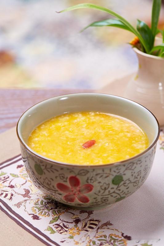 每天喝三顿三碗小米粥，最近在家里测试血糖，7.9，吓得我不敢再喝，喝成豆浆，再次