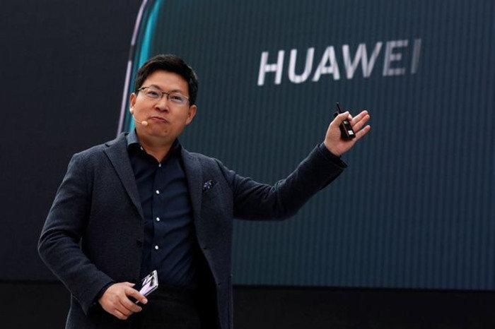 余承东在2023华为花粉年会上透露，明年将推出非常有引领性、创新性、颠覆性的产品