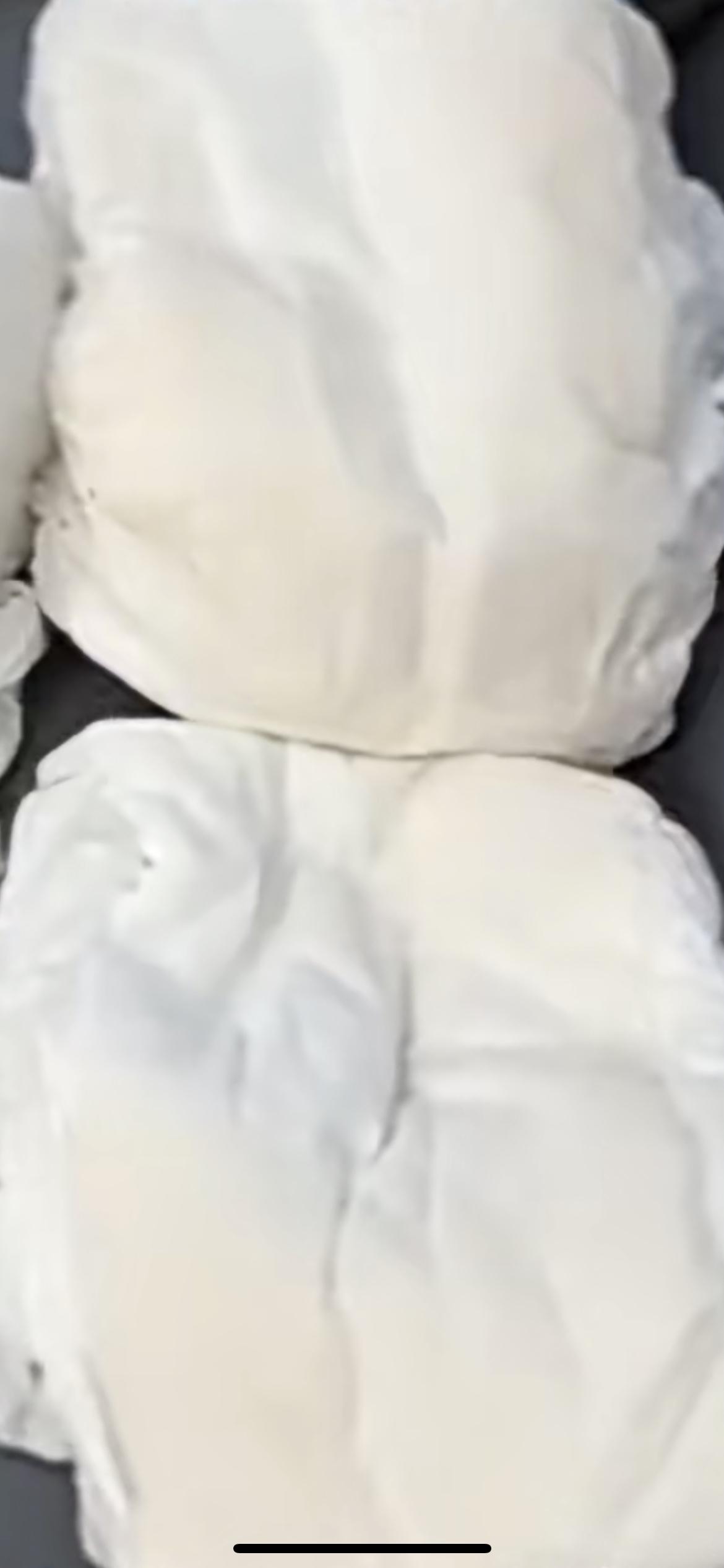 1月26日福建宁德，一位女士反映：隔壁老人为省钱将孙女纸尿裤不经清洗直接晾晒复用