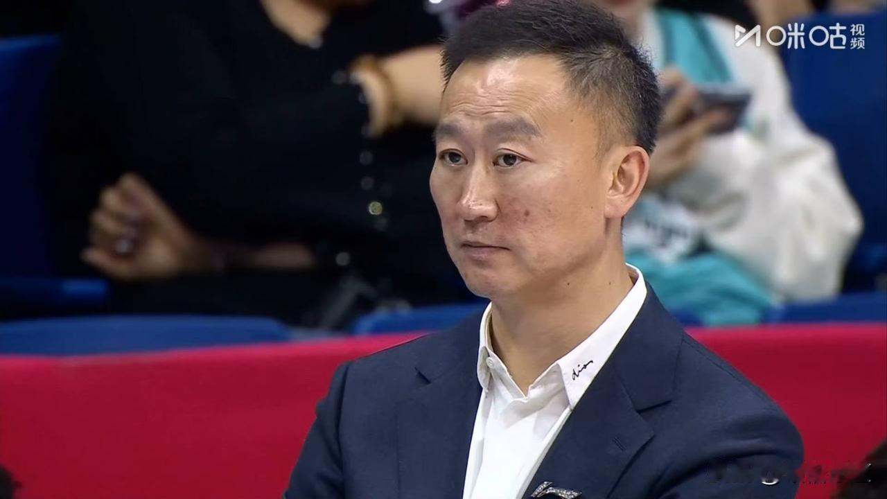 新赛季谁会是联盟第一个下课的主教练，相信有很多朋友都在猜测，是补强了约克后至今一