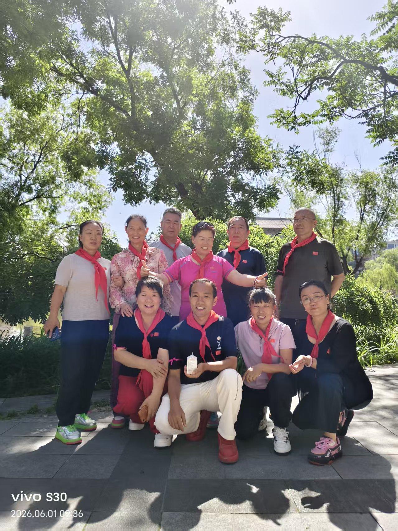 我前半生生活中在农村，后来结婚到了城市，父母老是对我说，我们离得远，要照顾好自己