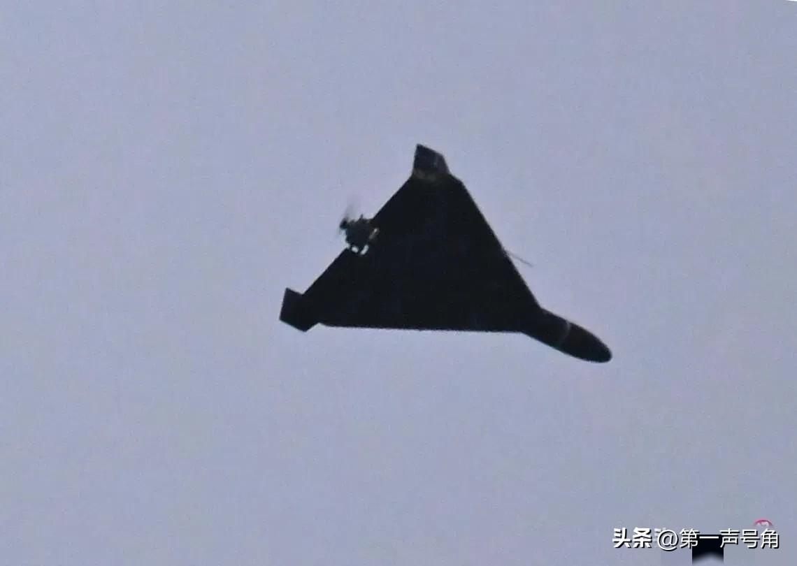 联合早报今天报道：“美国与伊朗的军事冲突进入第四天，战况已呈现出典型且严酷的消耗