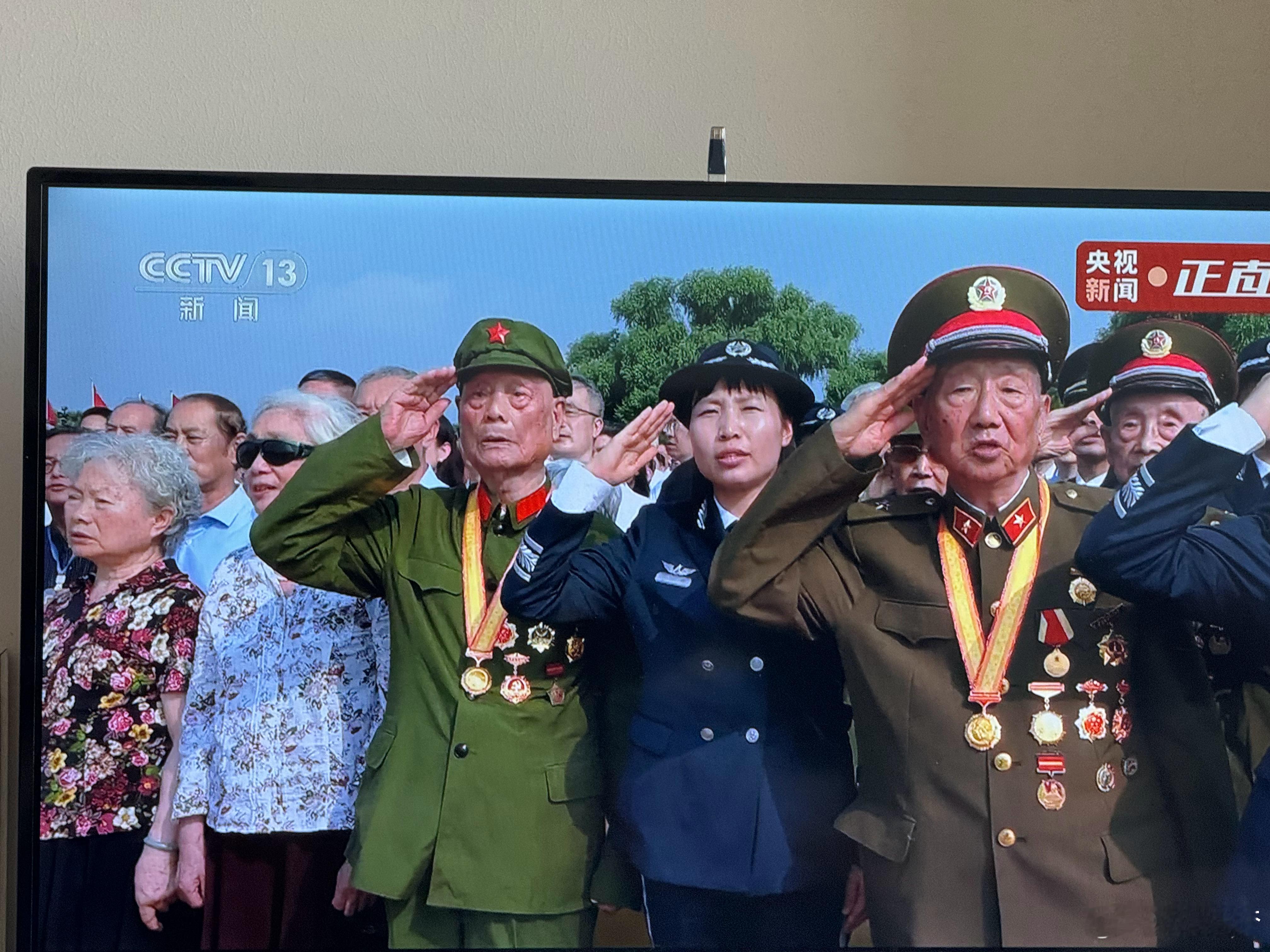 九三盛大阅兵看到这些老兵真的会眼含热泪 ​​​