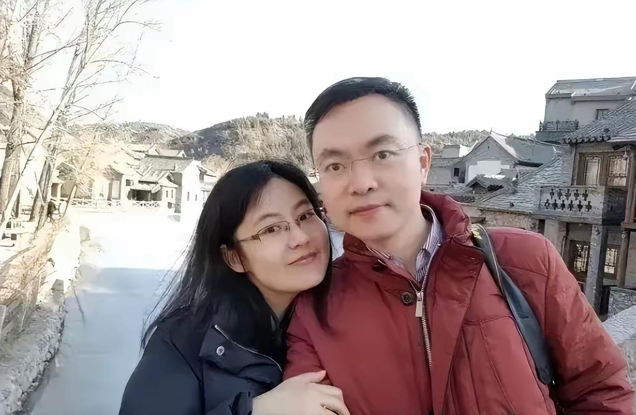 2019年10月，京东原副总裁蔡磊正在做检查，因没带手机，漏接了老板刘强东电话。