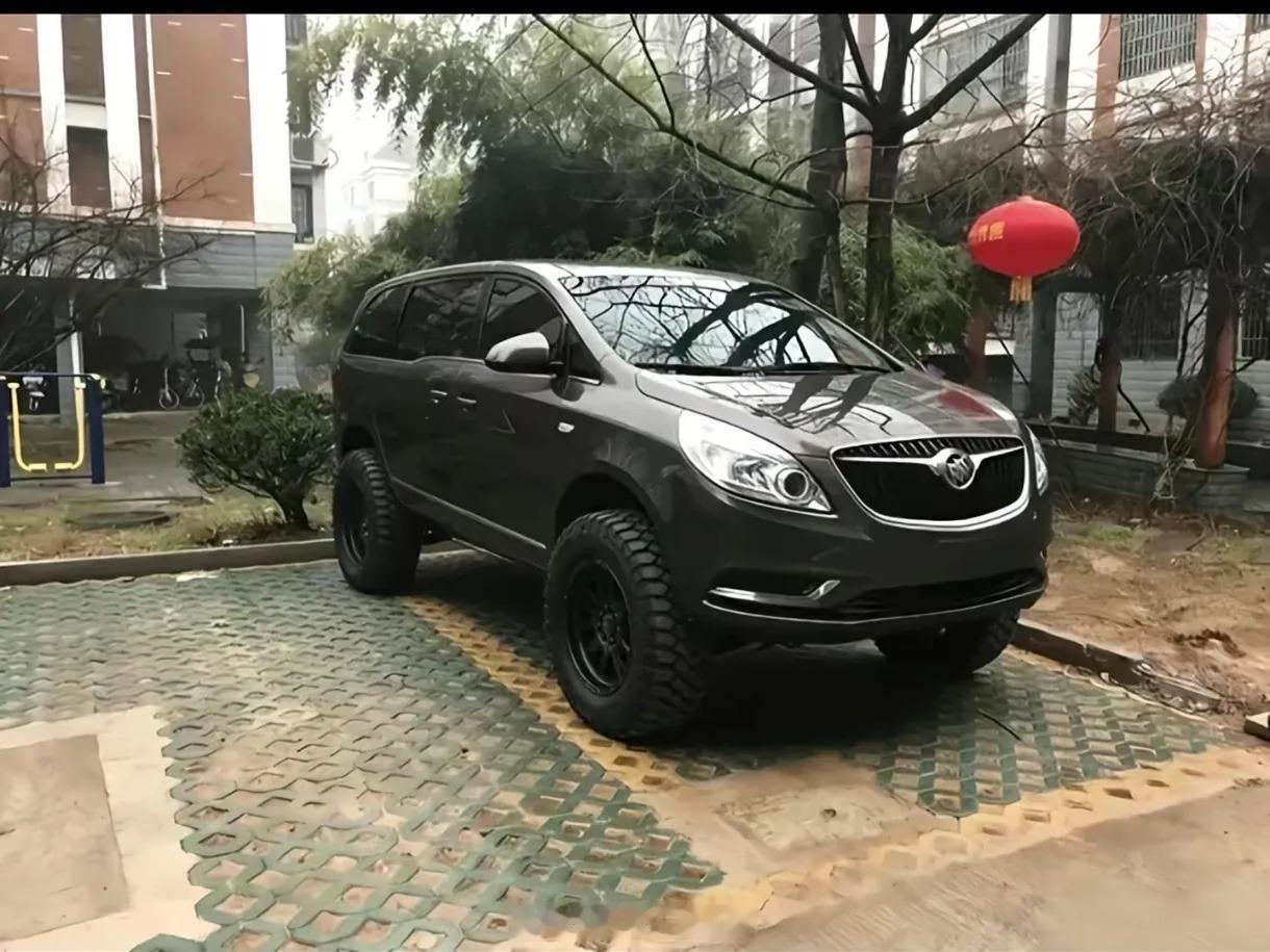 如果有四驱+升高的面包车，应该很好玩有没有国内主机厂能搞mpv越野越野车