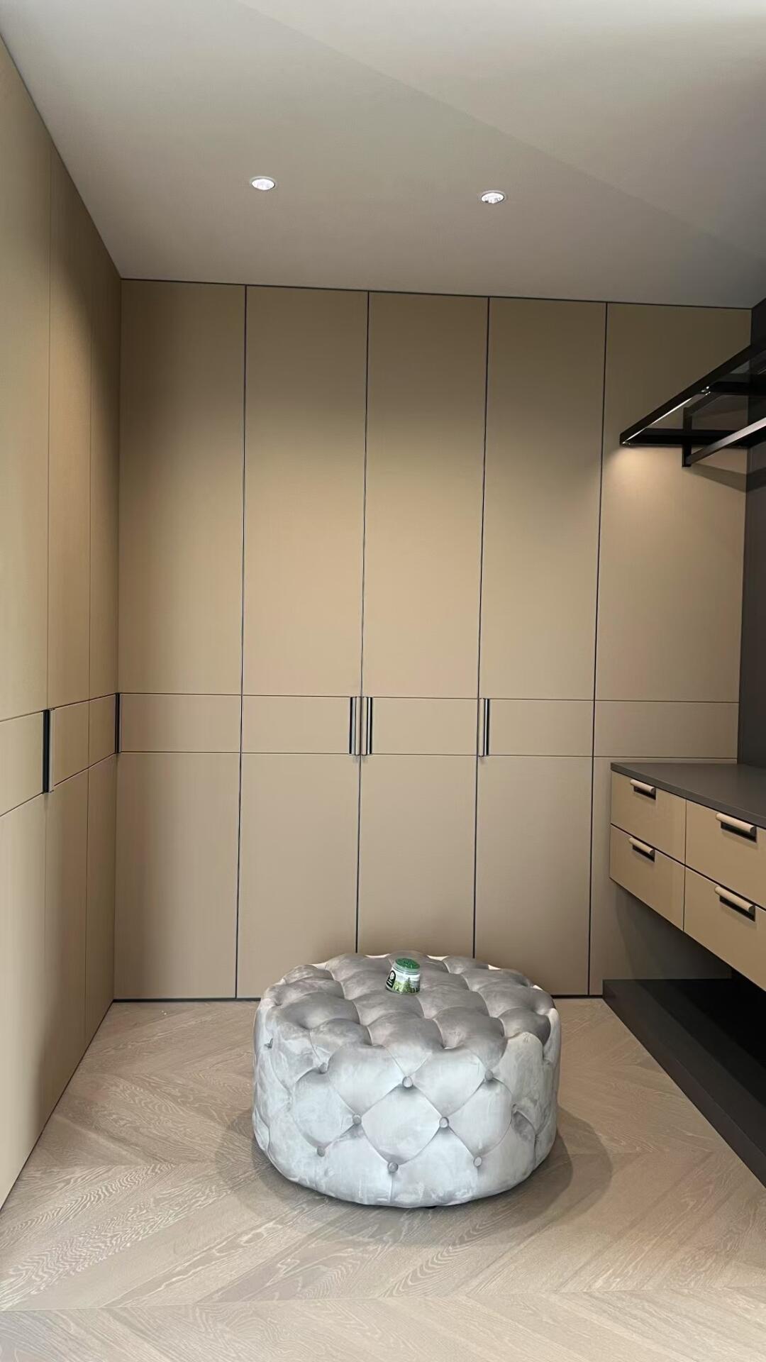 全屋皮革门，给你一个不一样的家