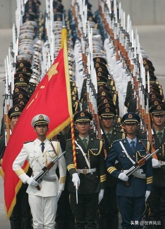 软骨病不除，国无底气；投降论不绝，民无志气。我是真的讨厌这种人，讨厌到骨子里。不