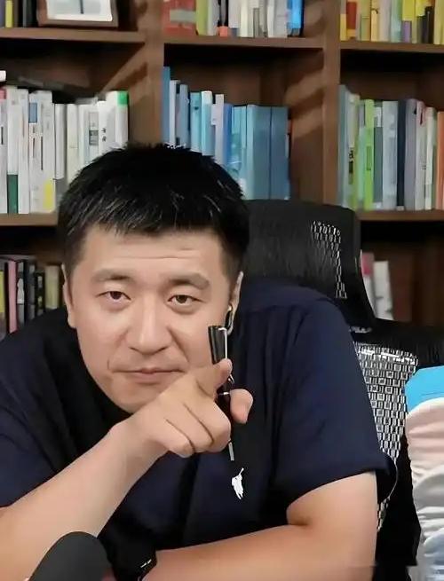大多数普通家庭没有世代积累的行业信息，也没有人脉能帮孩子规划未来，填志愿选专业时