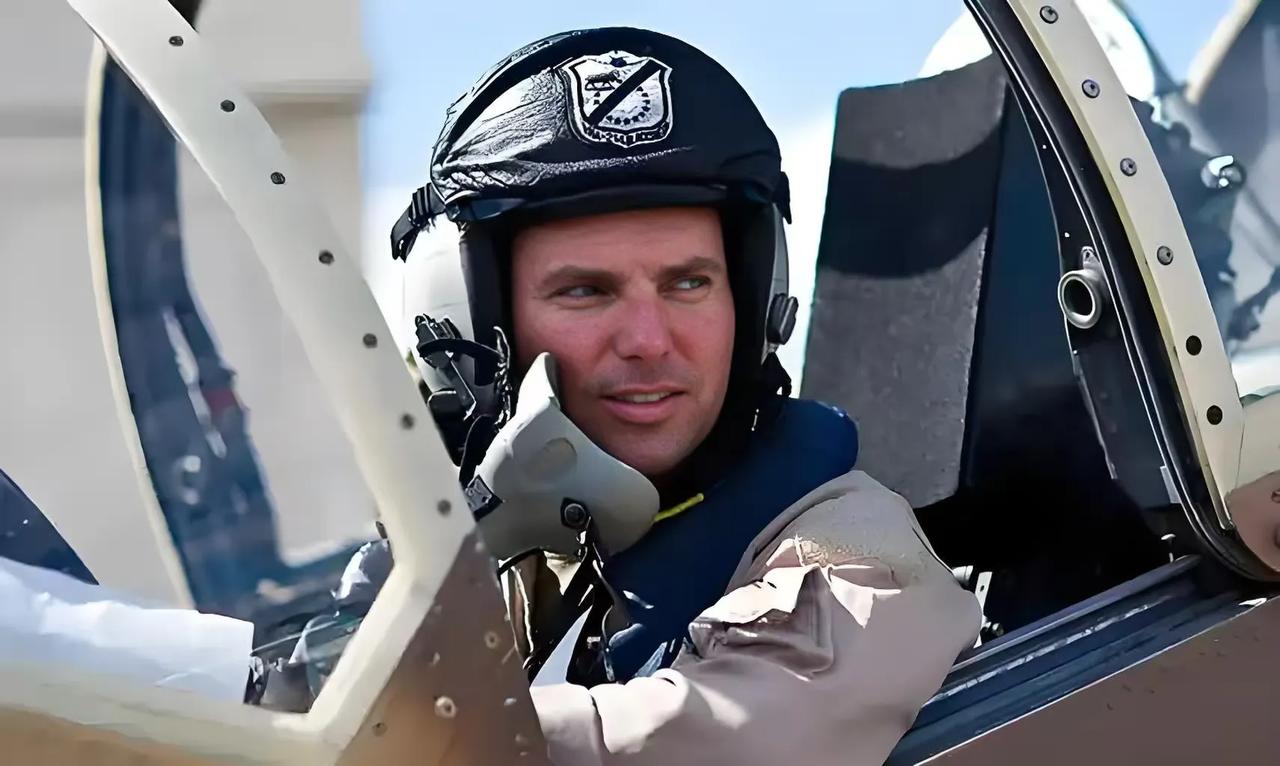 给中国敲响了警钟，引进外国人才时，一定要小心，不然伤害了友好人士。

2024年