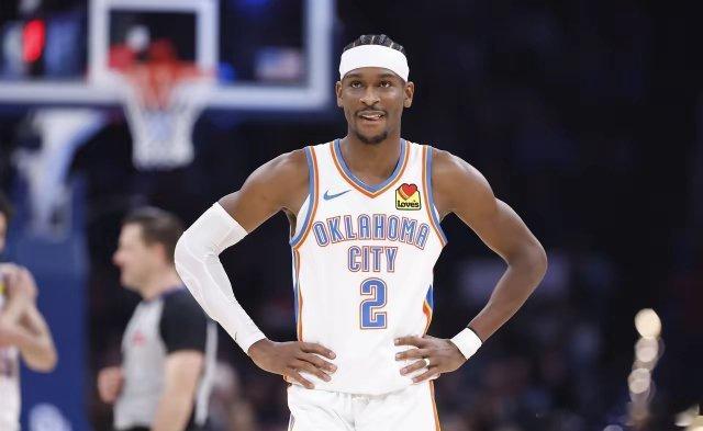 1月13号NBA继续迎来6场常规赛🏀的精彩对决， 424场比赛得分10000 