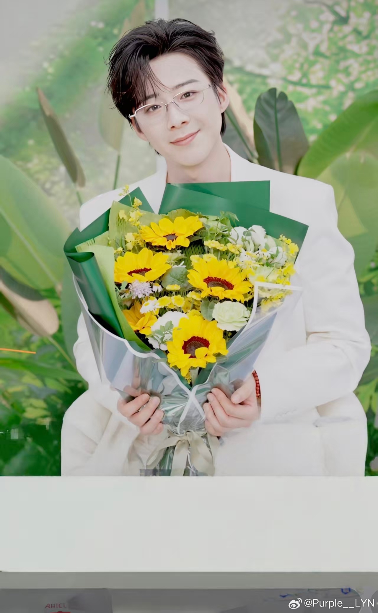 摩登兄弟 愚人节，刘宇宁在线辟谣/刘宇宁碧浪品牌代言人 |  刘宇宁的2025巡