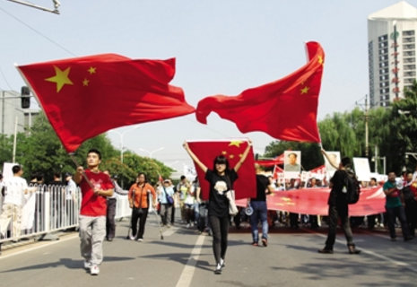 有空学学风水去，死后占个好墓也算弥补了生前买不起好房的遗憾。 