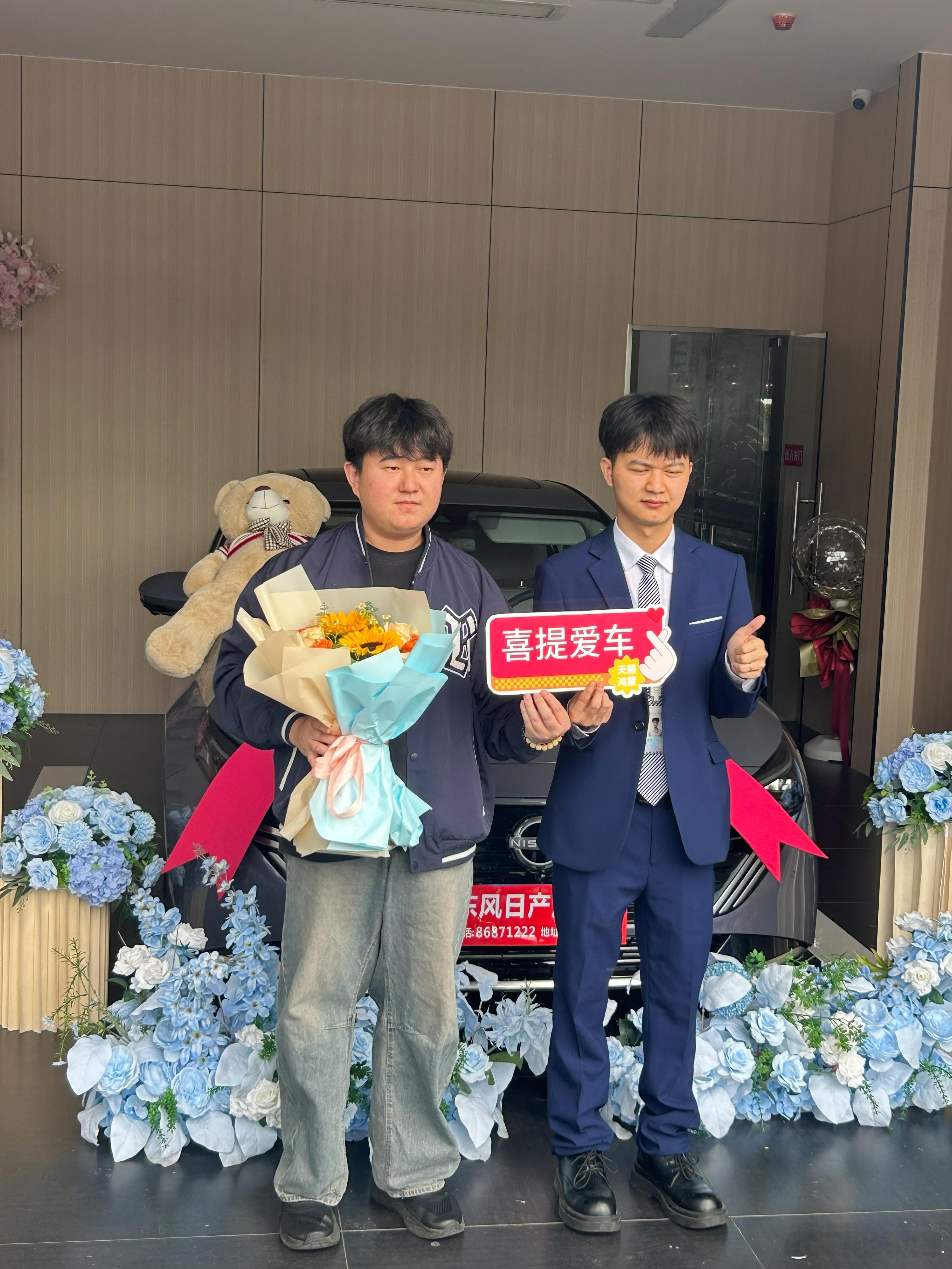 00后买油车是情怀还是清醒 现在新能源当道的时代，油车也开始转变了思路。就像前几