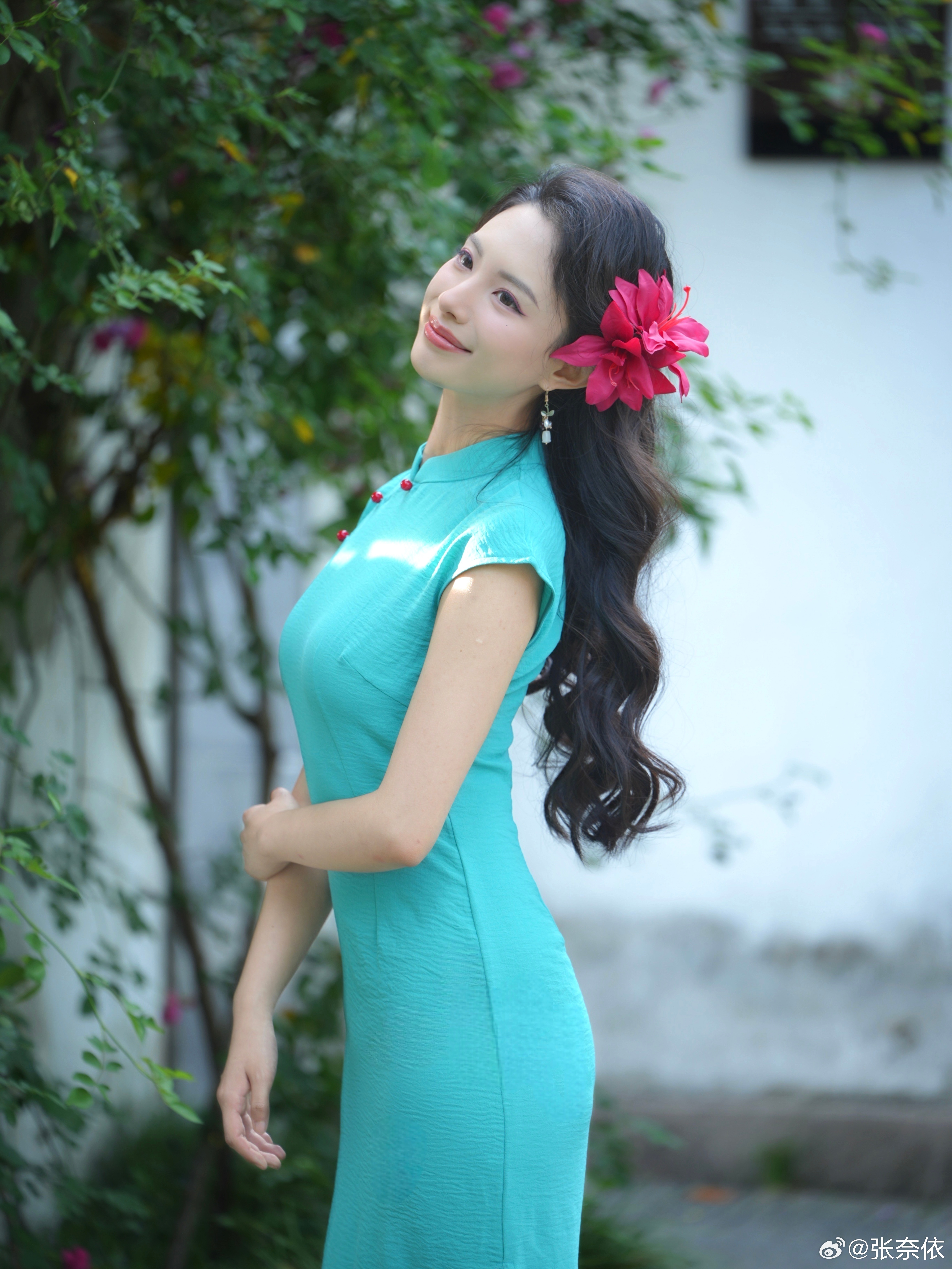 单位最近对我真的很好，让我有机会左右美女如云🌏 苏州