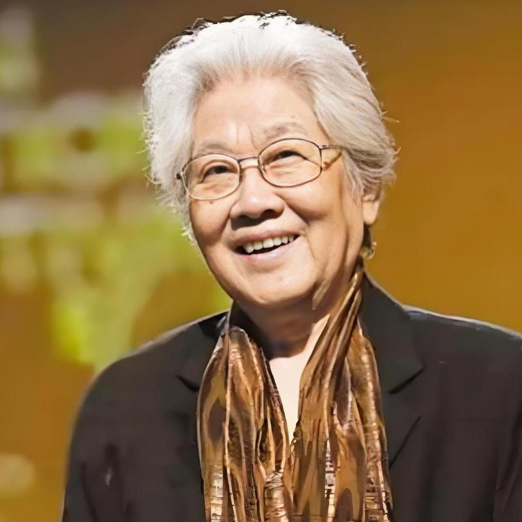 戏里一生圆满幸福，戏外人生满是遗憾，太让人破防
 
这位老艺术家常年在荧幕饰演家