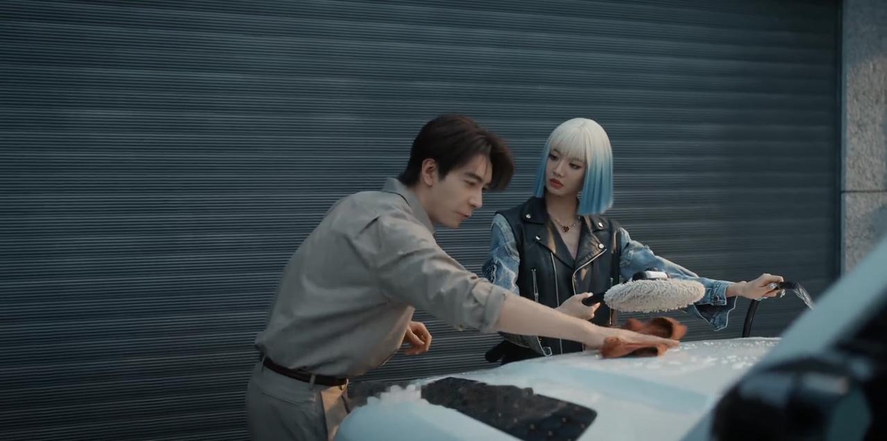 无论人还是地枭到了彼此的世界，都会变成很强的存在，在枭起青壤 的世界观中众生平等