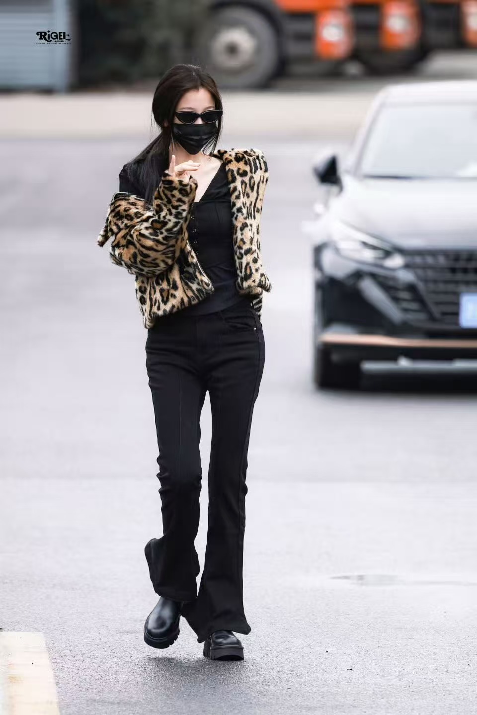 虞书欣豹纹小野猫虞书欣豹纹装虞书欣豹纹装，豹纹小野猫，