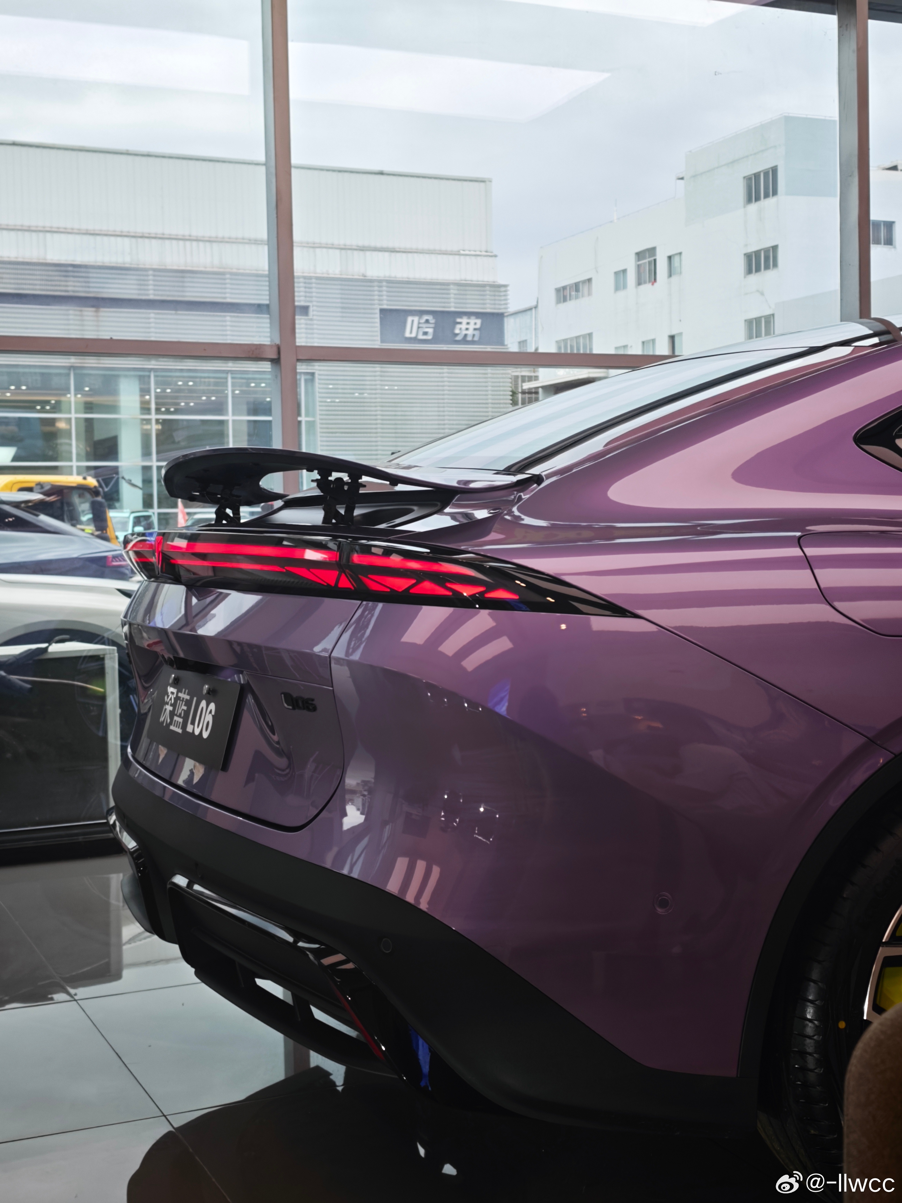 今日更新一集探店记录，受邀陪同朋友两口子参观了名爵、零跑和启源的经销商，在同一路