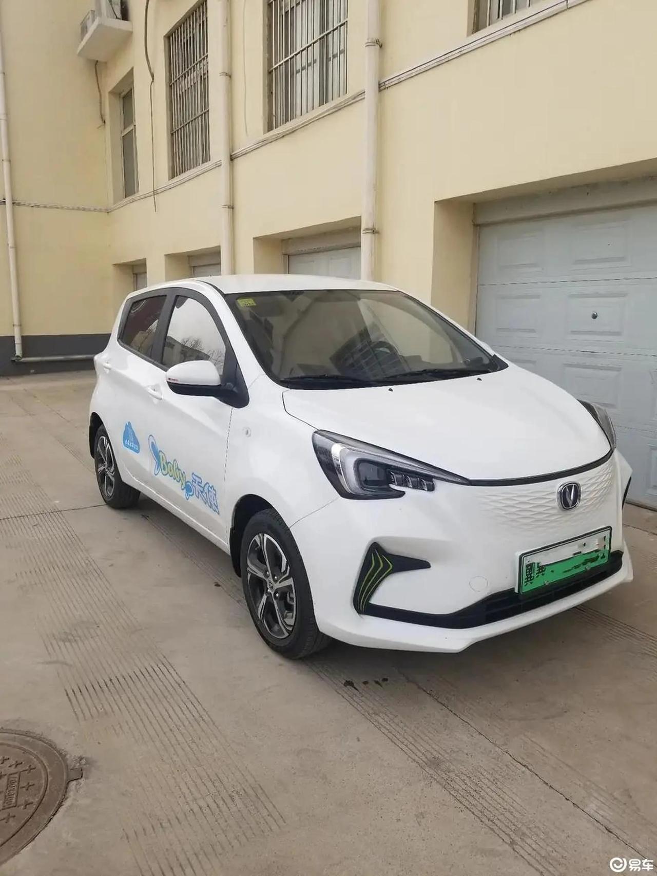 【车主：方向盘挺轻的，还有能量回收的功能操控性能非常的棒】
奔奔E-Star 2