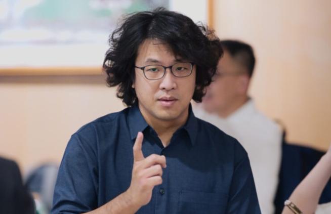 在特朗普表示不希望看见"台独"之后，"台独"顽固分子沈伯洋出来放话了！5月16日