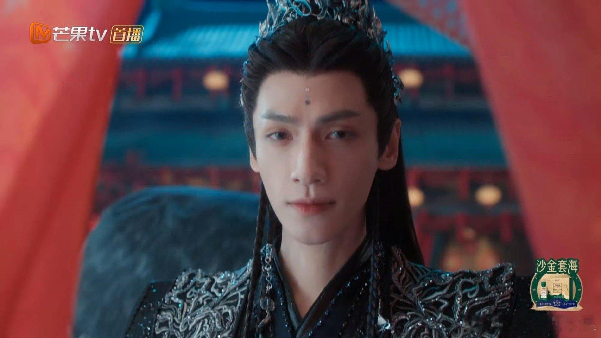 还以为长月烬明重播了。。。罗云熙有自己的逗猫棒水龙吟 ​​​