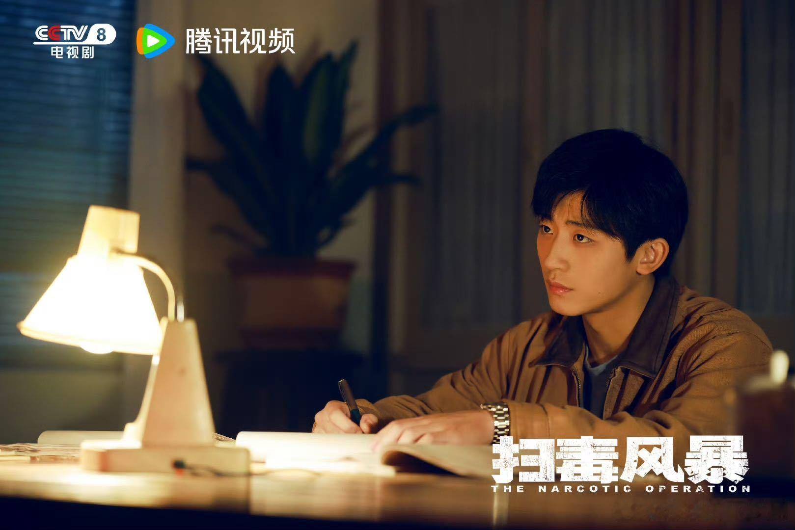吴幸键领衔主演扫毒风暴段奕宏吴幸键演师徒《扫毒风暴》今晚开播！吴幸键演刚转正的新
