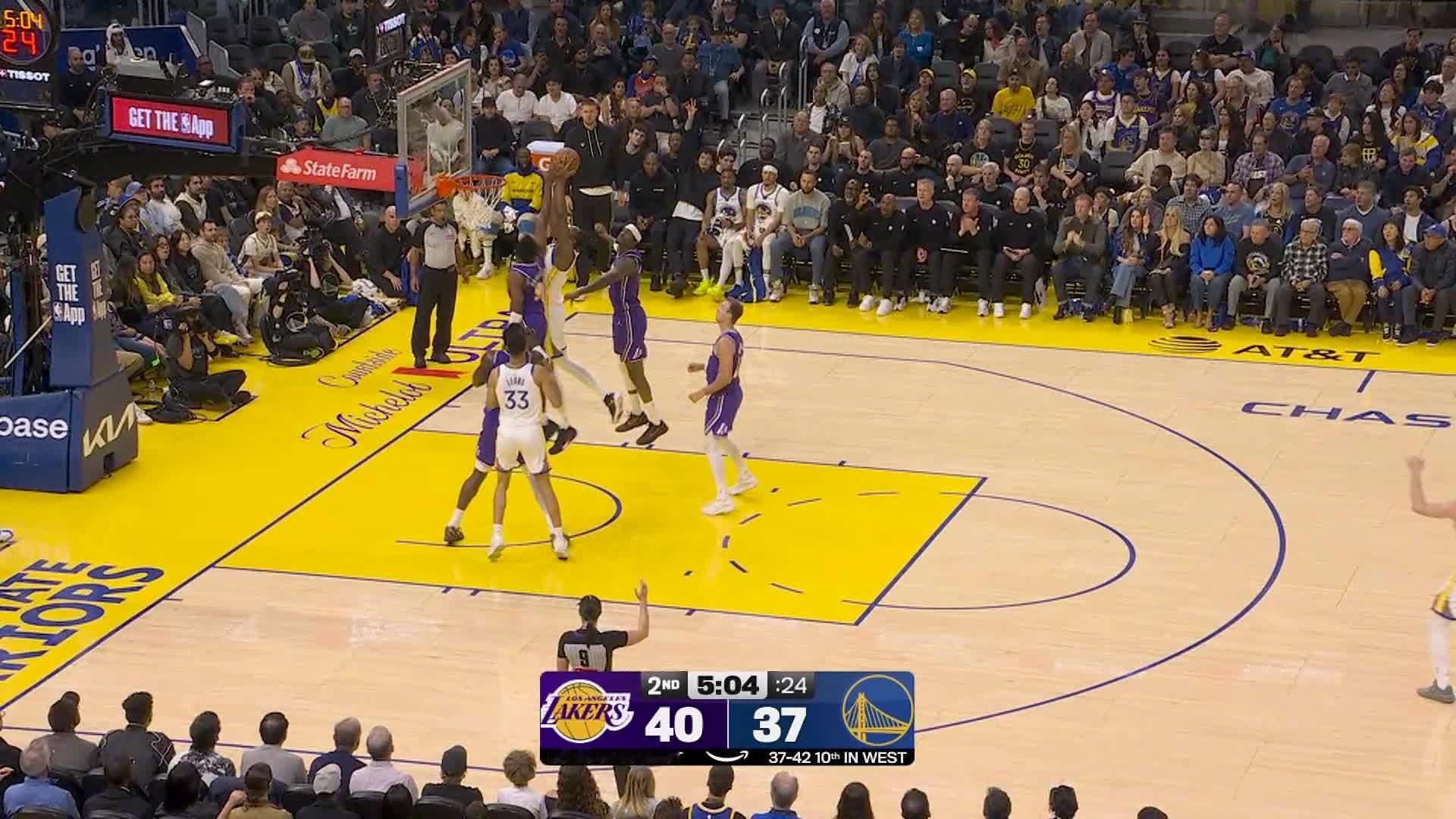 巴锡再抢进攻篮板得分！湖人vs勇士