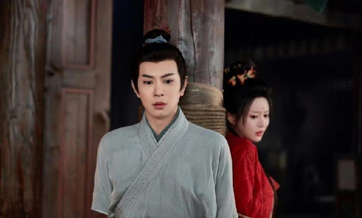 六人组没散，真稳。
书生夫妇一反转，全剧活了。
你以为是凶案，其实是人情。
卢凌