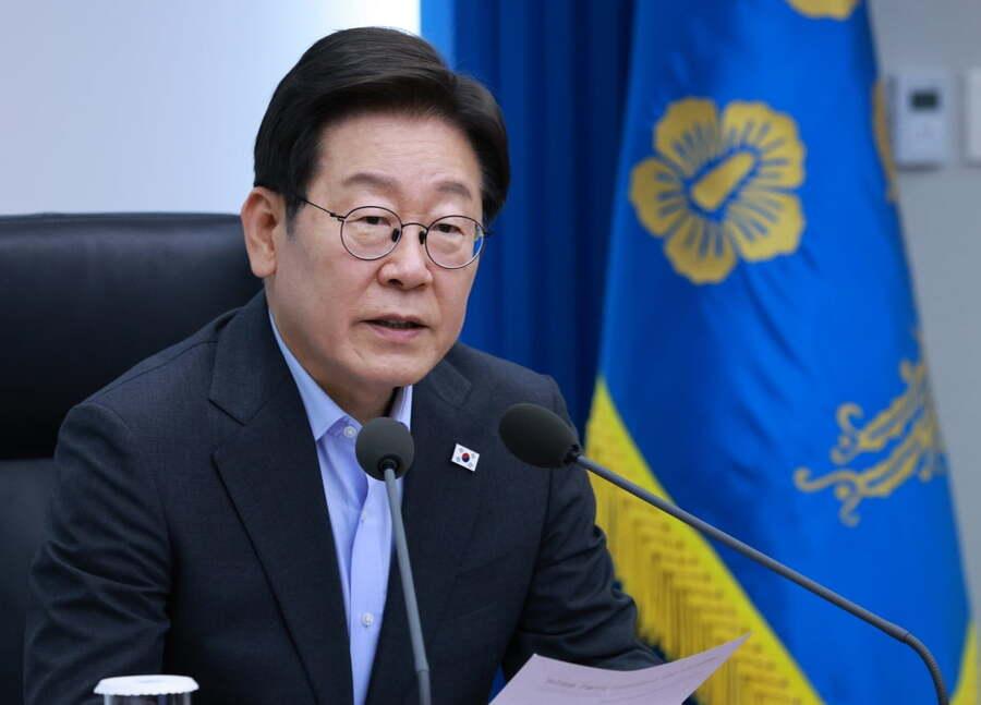 李在明还是不死心？韩国希望借道朝鲜国土，让高铁直通中国北京！
 
8月7日，韩国