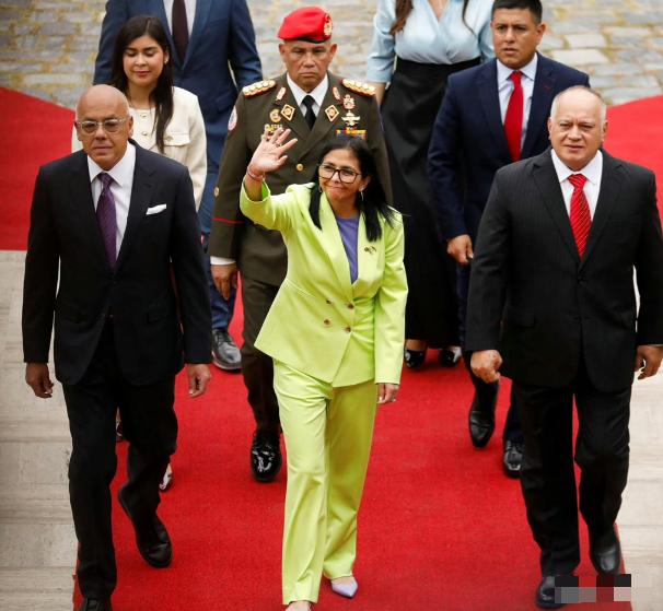 万万没想到啊！马杜罗竟然被自己的副总统出卖了？英国《卫报》在最新的报道中披露，早