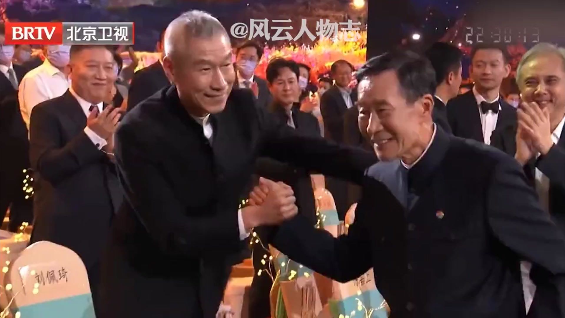 “神仙演技”李雪健：年近70岁带病奔赴前线，他一露面无人敢造次