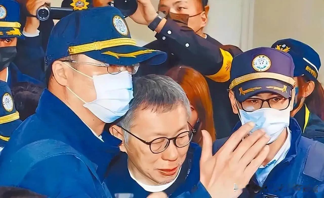 陈水扁前幕僚爆料：卓荣泰“内阁”要崩？柯文哲能提前出狱？

7月28日，陈水扁前