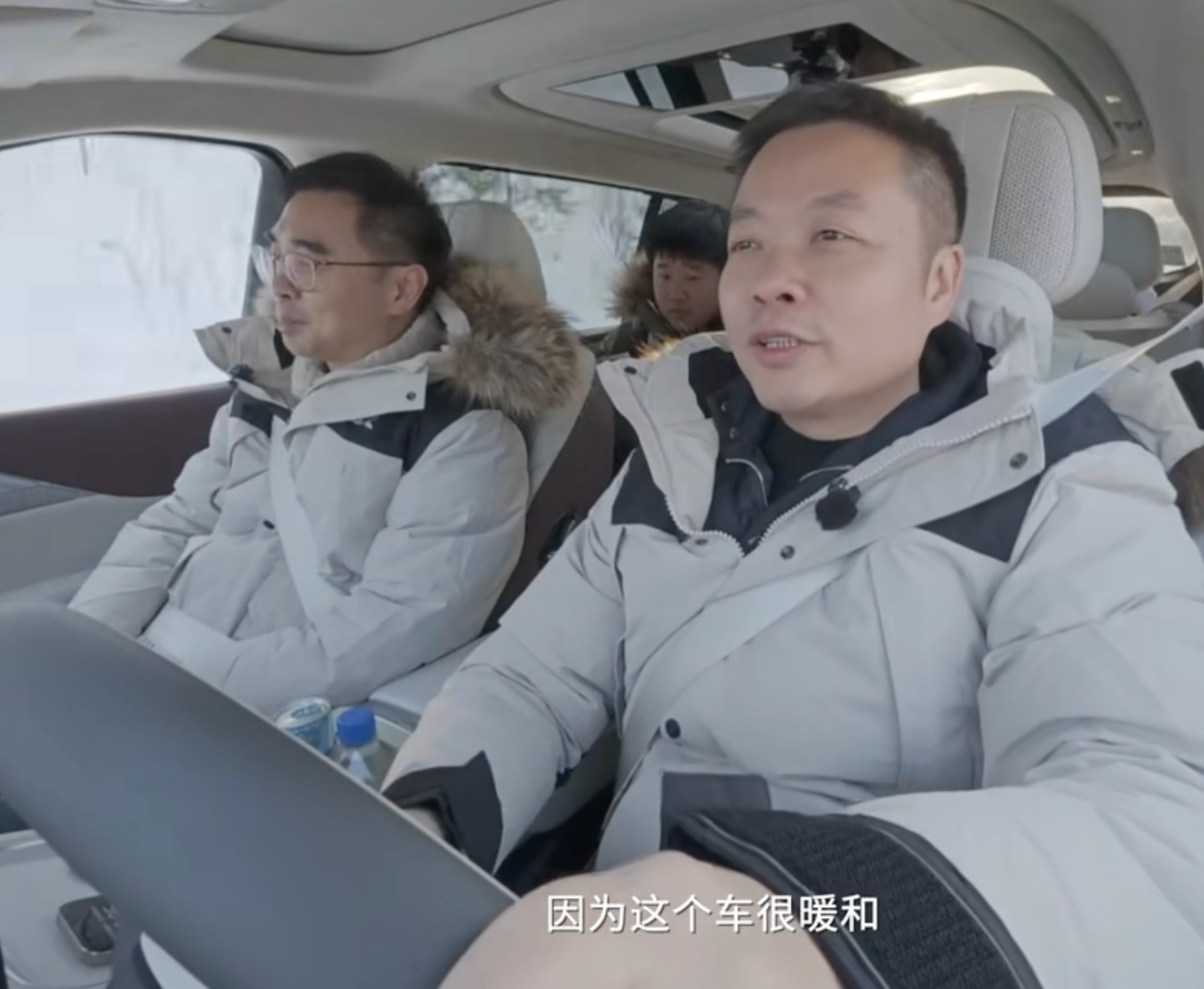 何小鹏冰雪试驾X9超级增程直呼太稳了 ✅大师兄亲测认证！小鹏 X9 超级增程冰雪