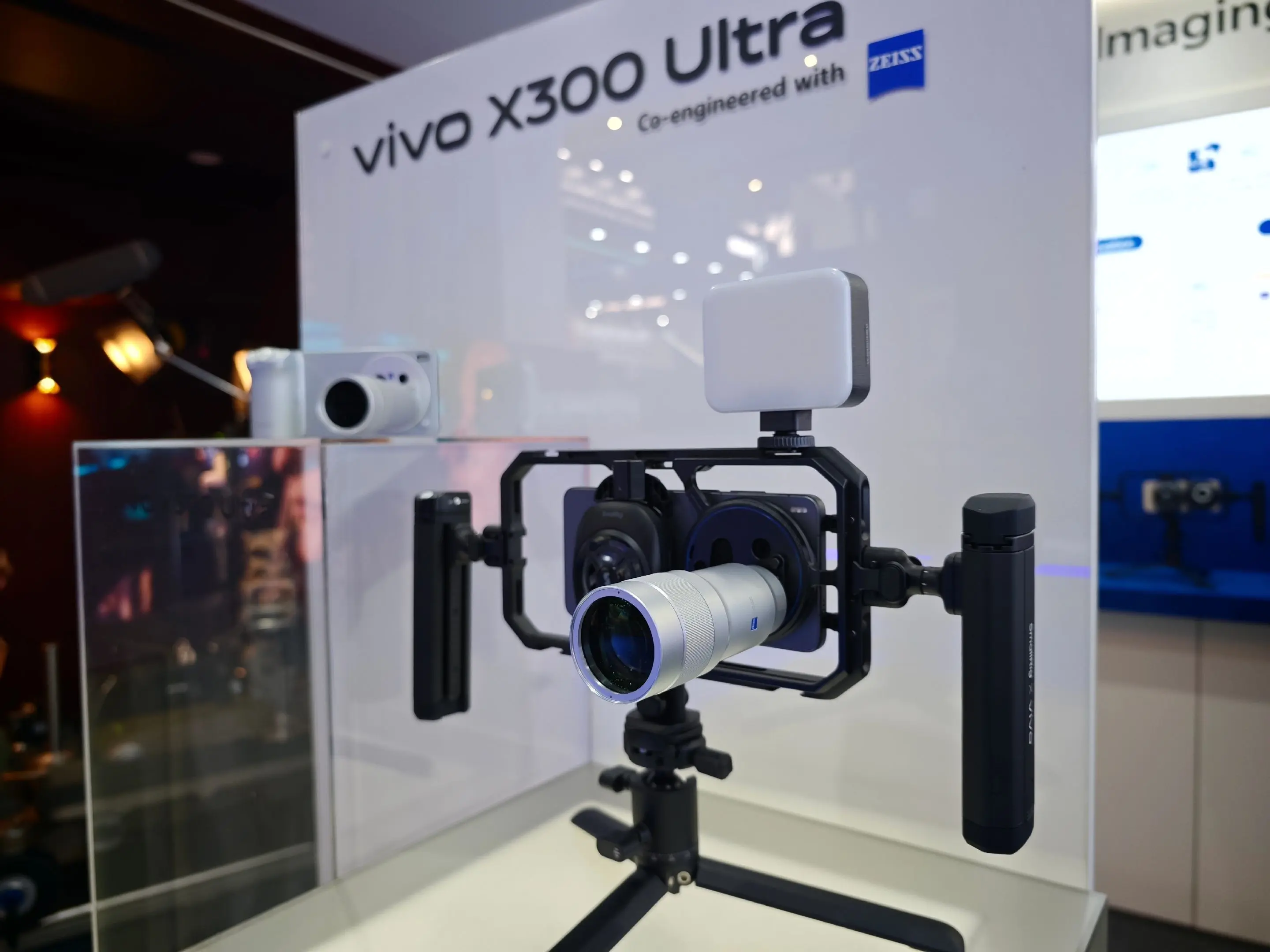 vivo X300 Ultra曝光。vivo X300 Ultra亮相...