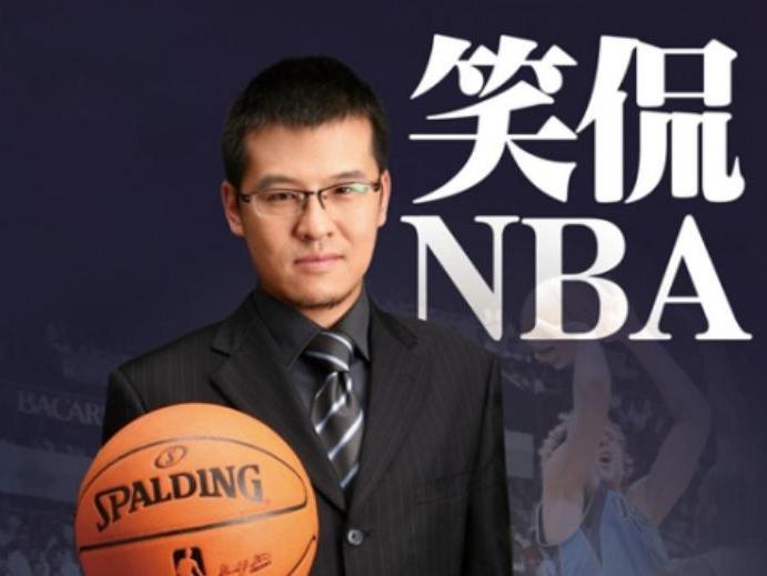 杨毅笑侃76人:
布朗始终认为自己是个大聪明，而詹姆斯也觉得自己就是个大聪明，所