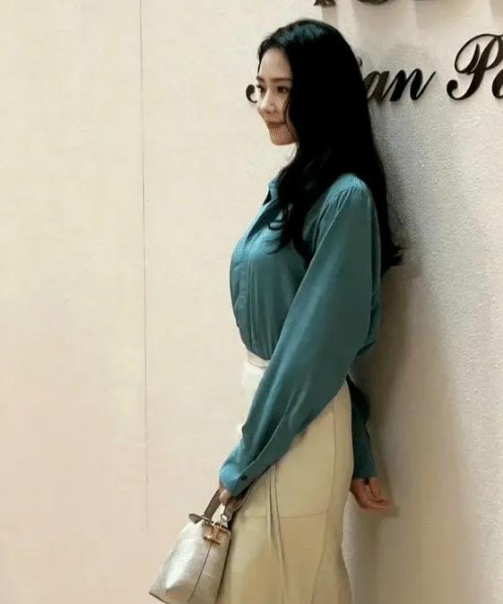 刘诗诗这种温婉又知性的感觉，真的能让世界上99%的男生动心！