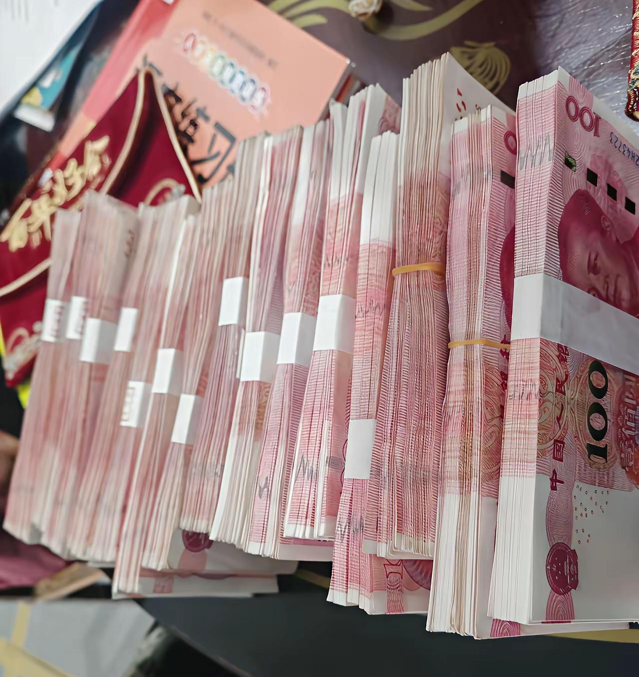 有很多钱会选择躺平吗？这还真不好说。像60岁手握千万资产的人，身边人都劝他躺平享