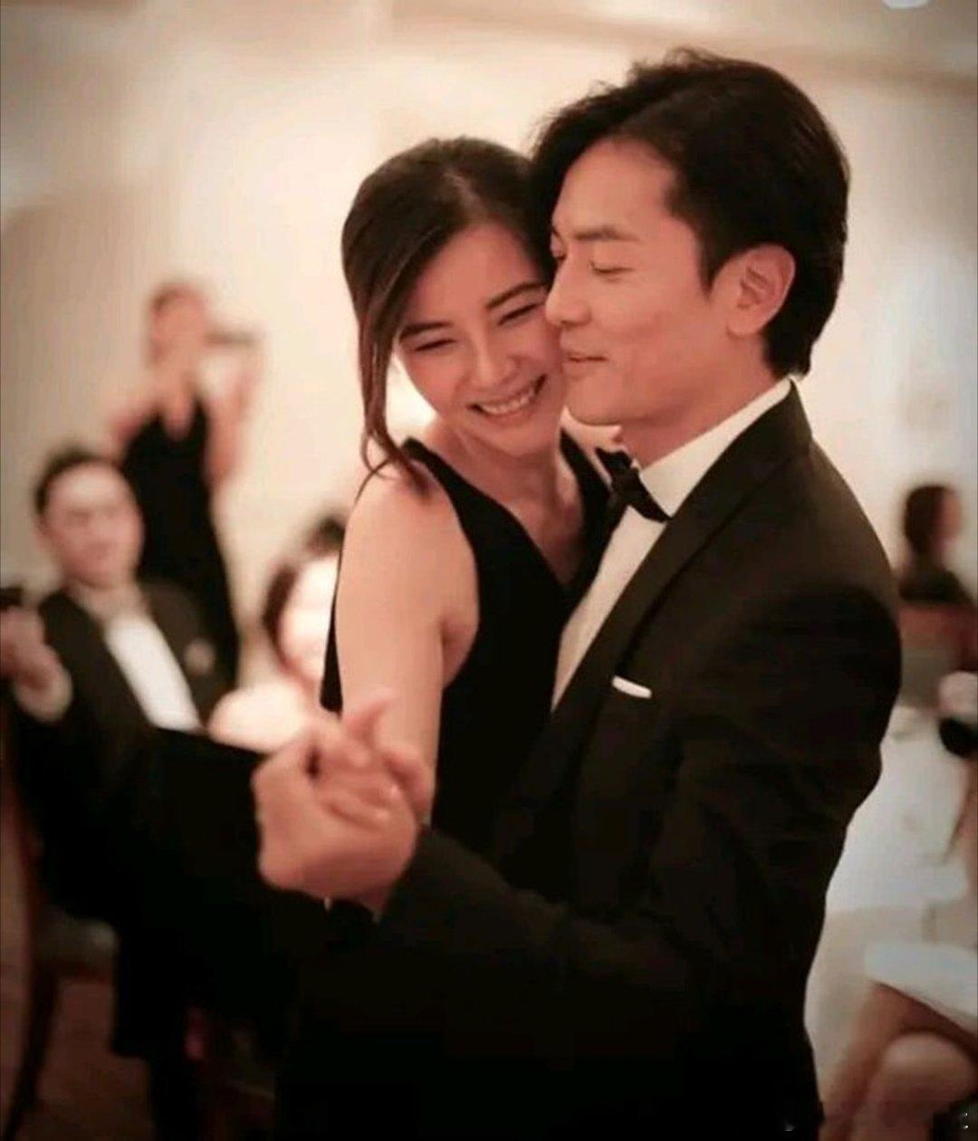 現年51歲的前TVB花旦蒙嘉慧自從2013年與鄭伊健在東京低調結婚，婚後便漸淡出