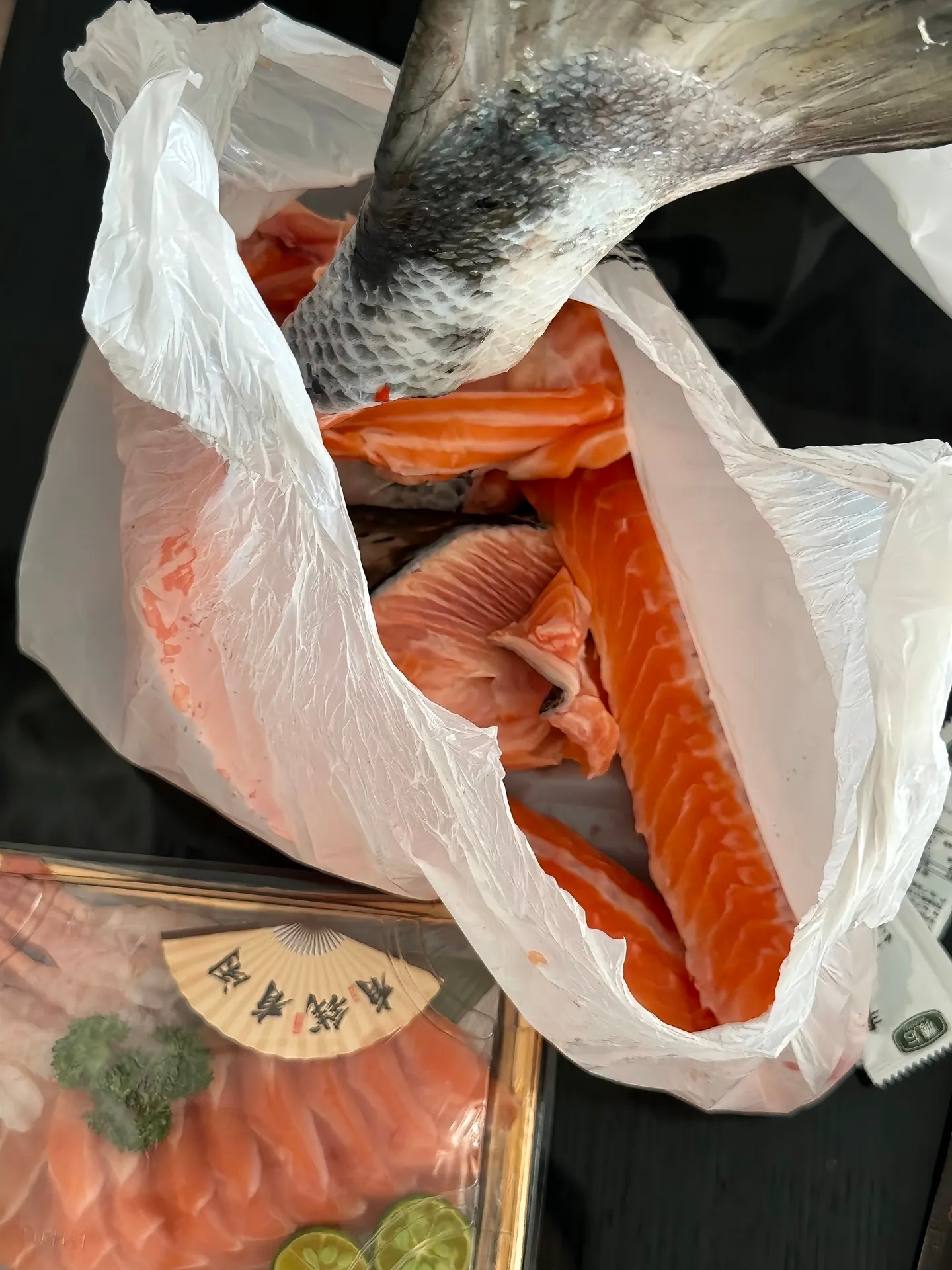 咪：你会分我的。。。对吗？ 