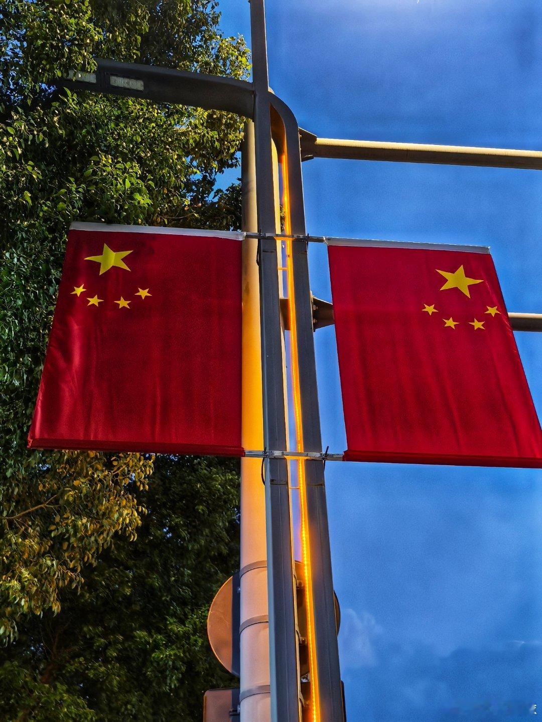W75塞尔维亚温泉镇正赛首轮资格赛突围的🇨🇳小将黄裕迦6-3/2-6/4-6