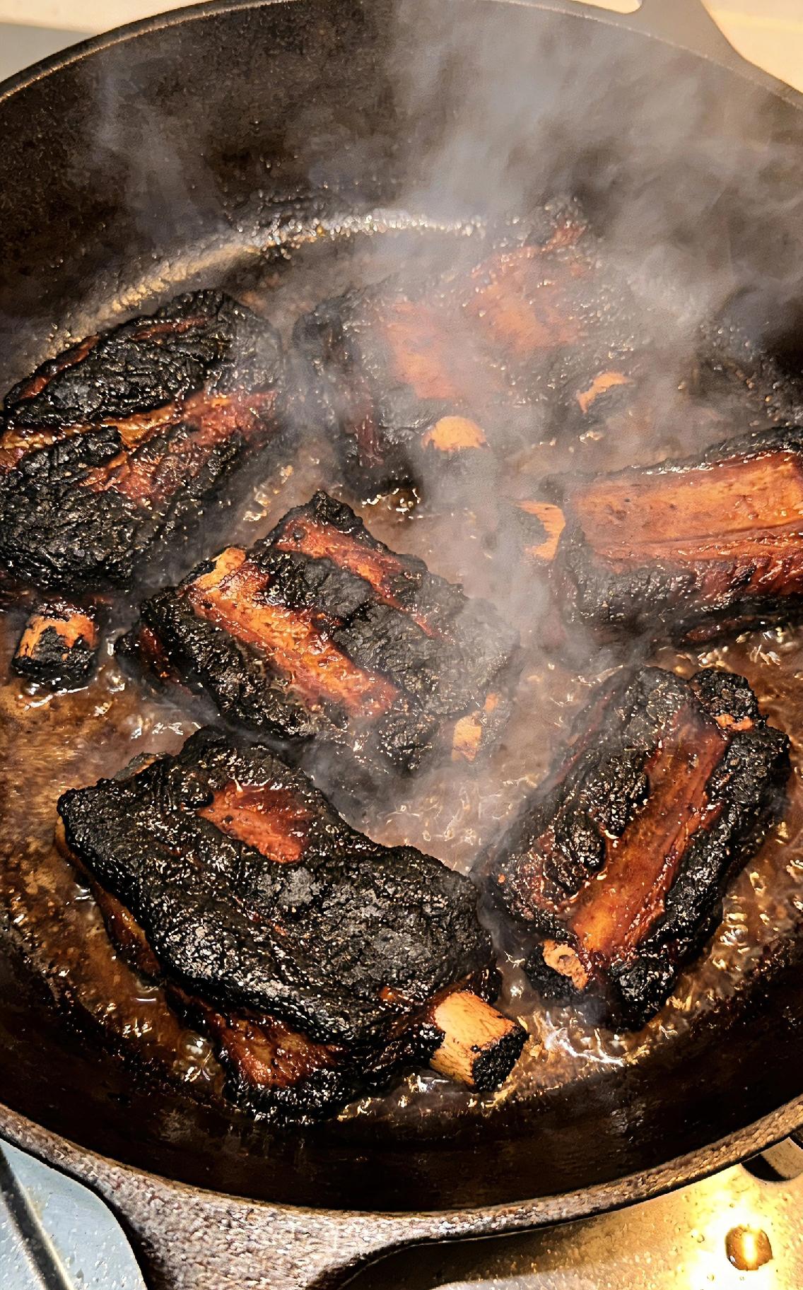 周晓白日记一篇2026.2.28，大雨
 
外面在下雨，这是我离开广东前的最后一