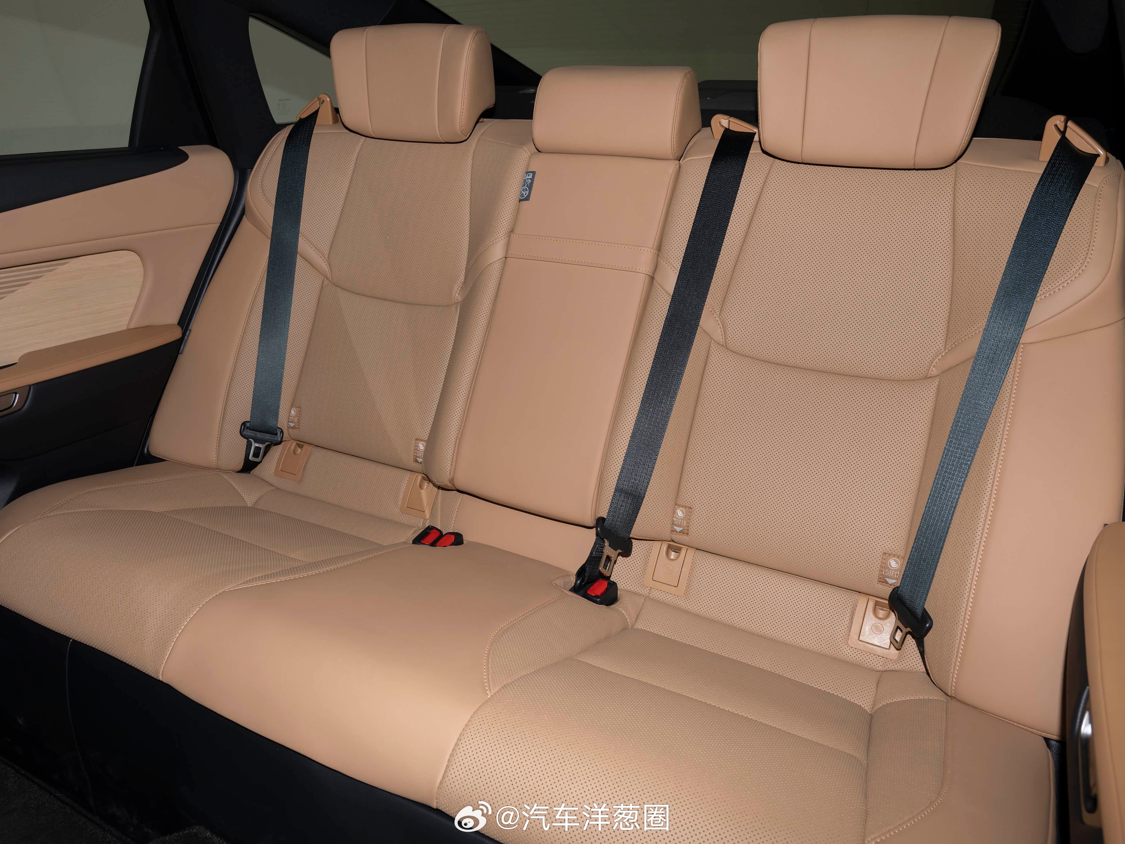 雷克萨斯全新一代ES预售，30.88万元起/2.0升油电混动2026款雷克萨斯E