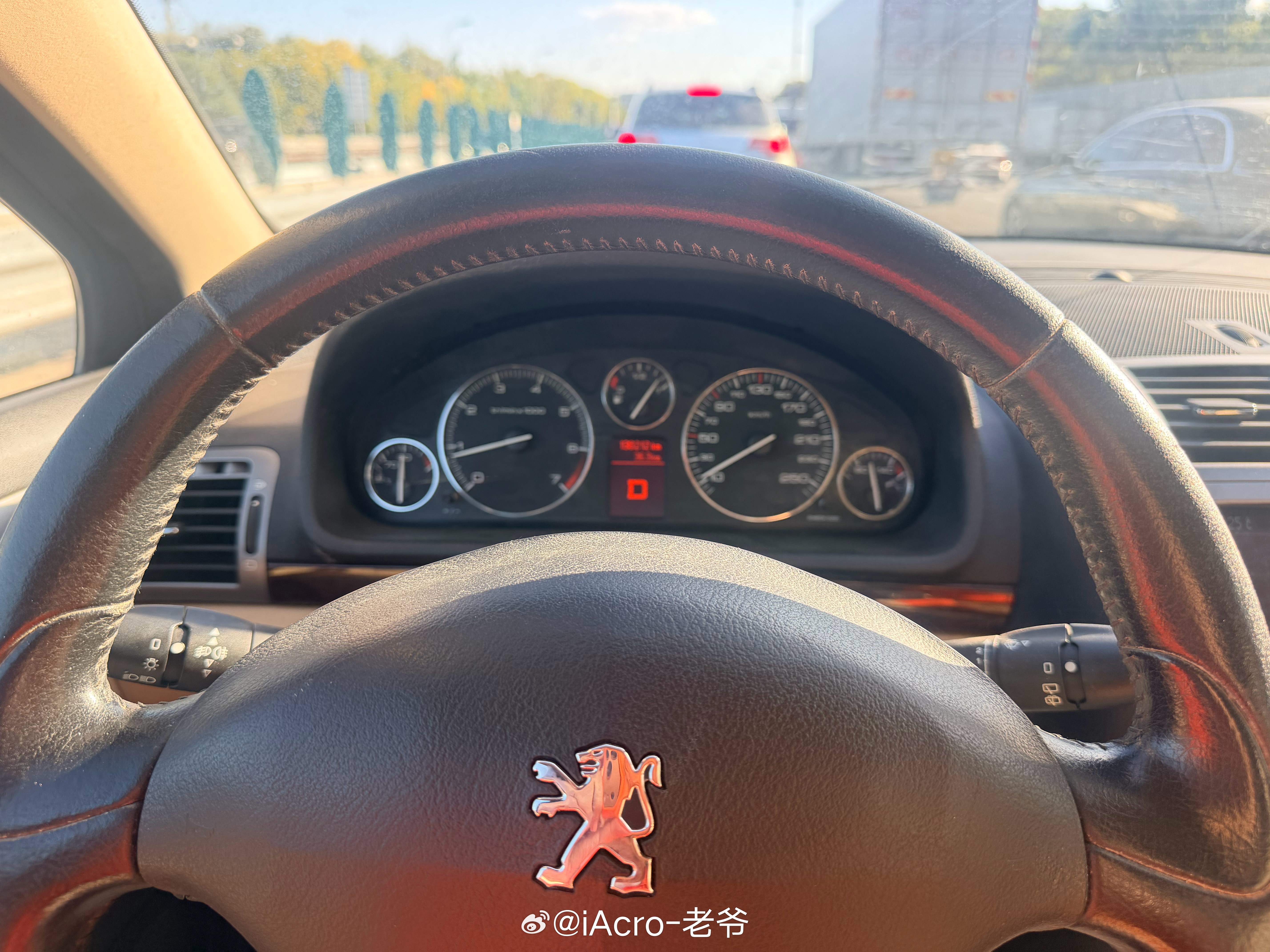 也不知道为什么这么喜欢标志407sw[污]卖了之前的3.0 V6又买了一台2.2