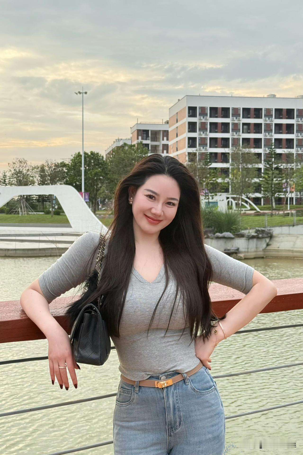 你喜欢哪一种气质的美人?气质这东西哪里说得清，喜欢就好。
