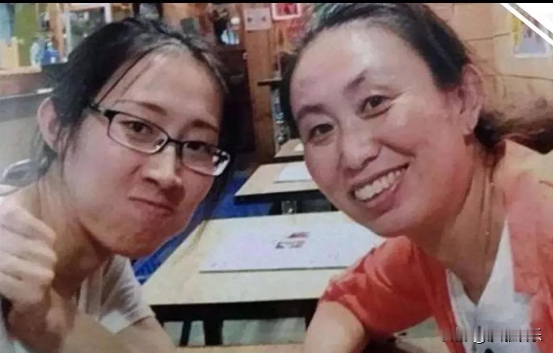 57岁江歌妈妈，发长文！

8月27日，江歌妈妈突然冲上热搜！
这一次不是因为维