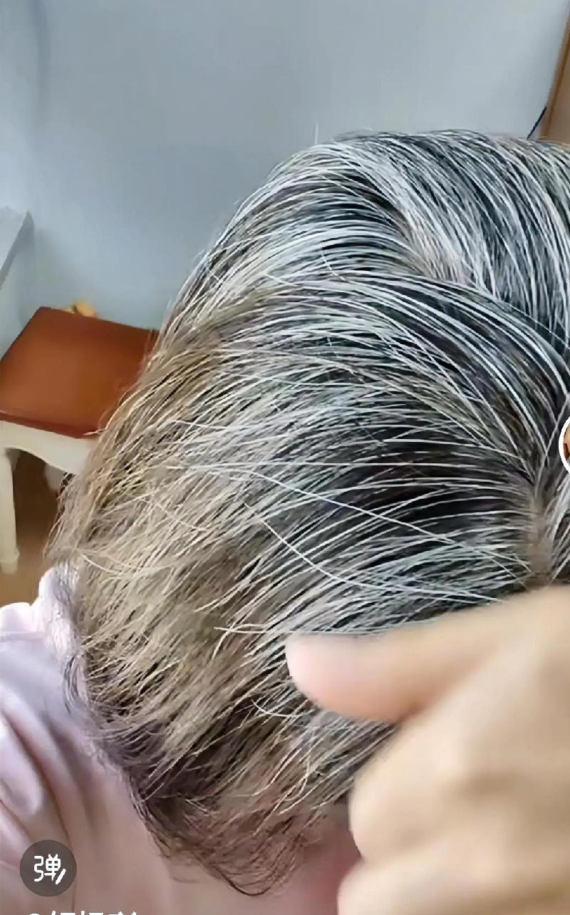 存款多少才算中产？

看着工资条上的数字，再翻翻手机里的还款提醒，小区门口的房产